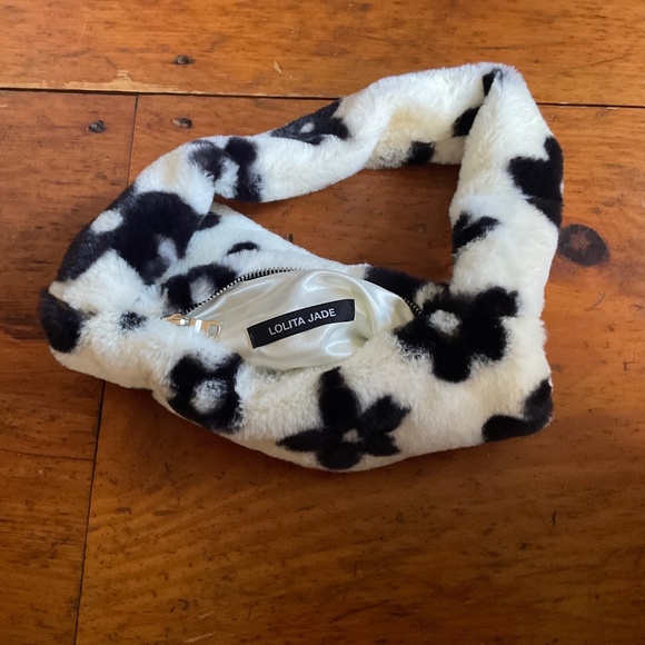 Lolita jade fuzzy mini bag - Picture 2 of 9